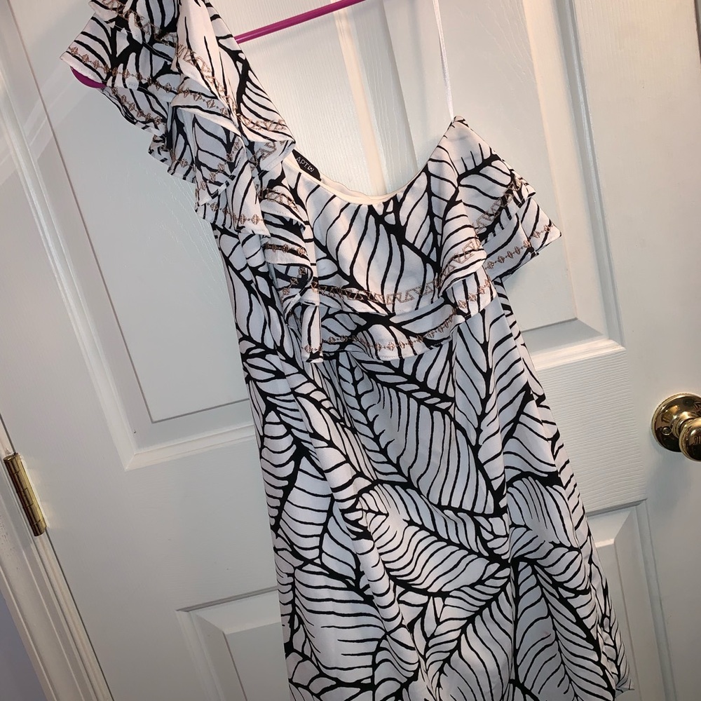 One shoulder dress